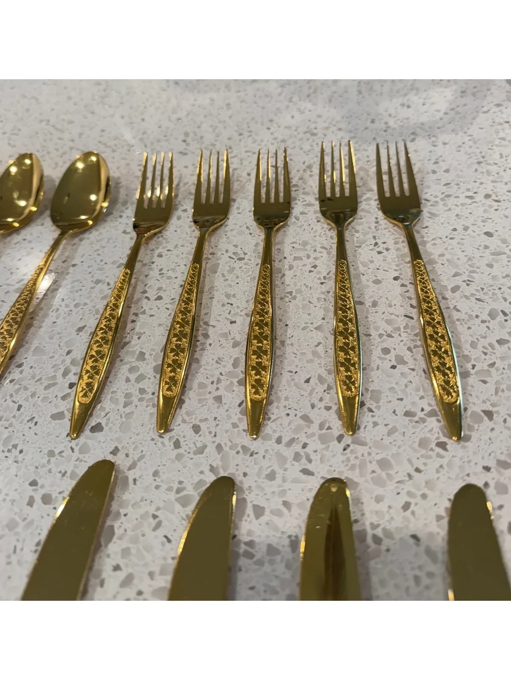 Gold plated stainless steel Japan 16 piece Clover Hill